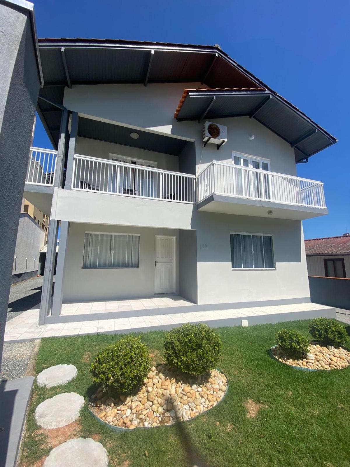 Casa Ampla No Centro, Piso Terreo Ou Superior Villa Bombinhas Exterior foto